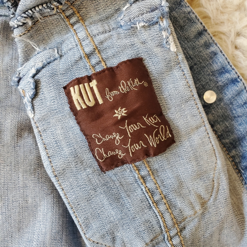 Denim Jacket * - Picture 4 of 9